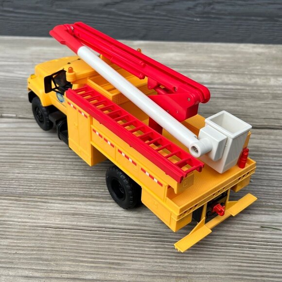 11" DG PRODUCTIONS -1995-1-1 Empire Electric Utility Bucket Truck - Picture 5 of 16